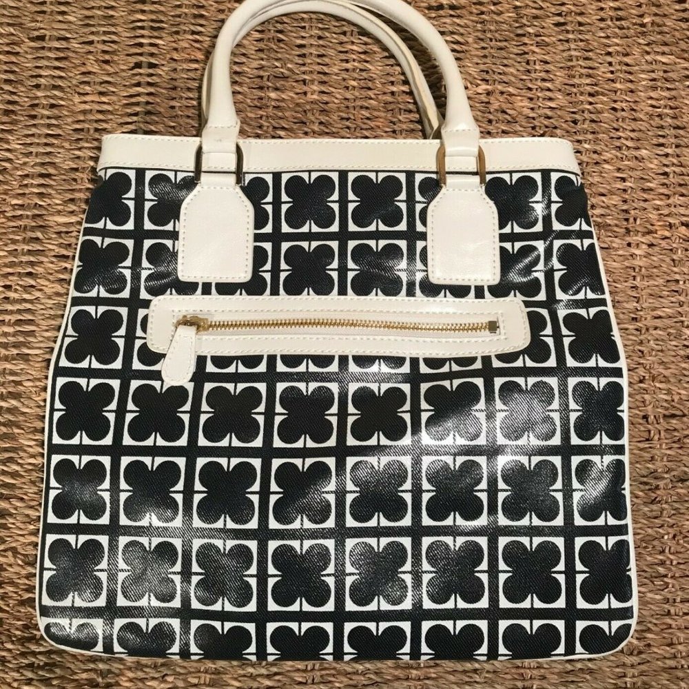 LIZ CLAIBORNE, PURSE, COLOR BLACK AND WHITE